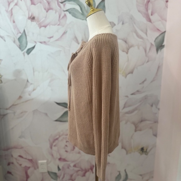 Windsor Camel Women's Fall Sweater in Size Small - Picture 7 of 16